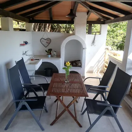 Salvia-guest House * Lucija